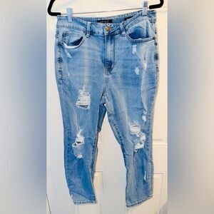 Judy Blue Light Blue Distressed Boyfriend Jeans